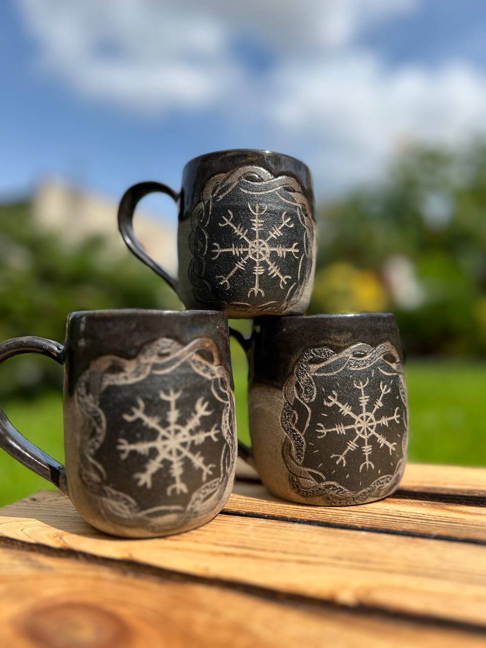 Kubek Tarcza Algizowa (Aegishjalmur)